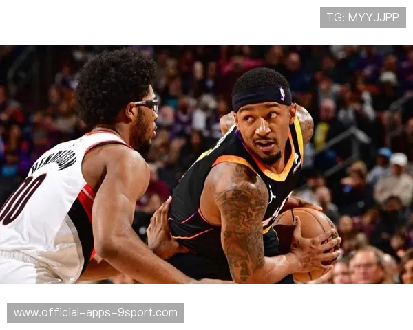 比尔外接手爆发,进攻体系运转顺畅,比尔的防守 比尔外接手爆发,进攻体系运转顺畅,比尔的防守